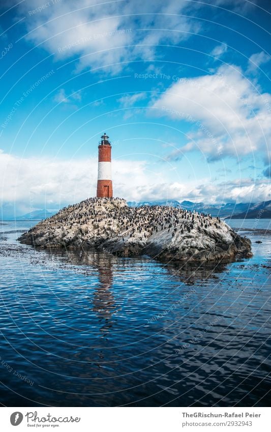 Faro Les Éclaireurs Umwelt Natur Wolken ästhetisch Leuchtturm Insel Schiffsunglück Rettung Licht Warnung Hilfsbereitschaft Grundbesitz Felsen
