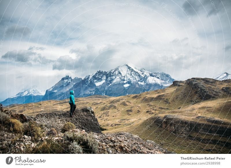 Entdecker Natur Landschaft blau grau schwarz türkis weiß Patagonien Mensch Aussicht entdecken Berge u. Gebirge Chile Torres del  Paine Südamerika Wind Klima