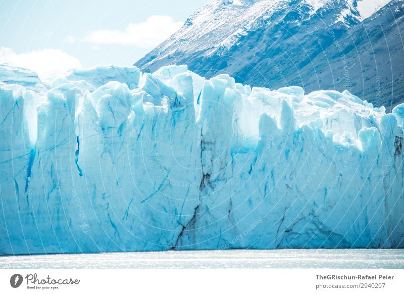 Perito Moreno Gletscher Umwelt Natur Landschaft blau weiß Argentinien Südamerika Patagonien Eis Schnee Berge u. Gebirge brechen Riss Eisscholle Eisberg Farbfoto