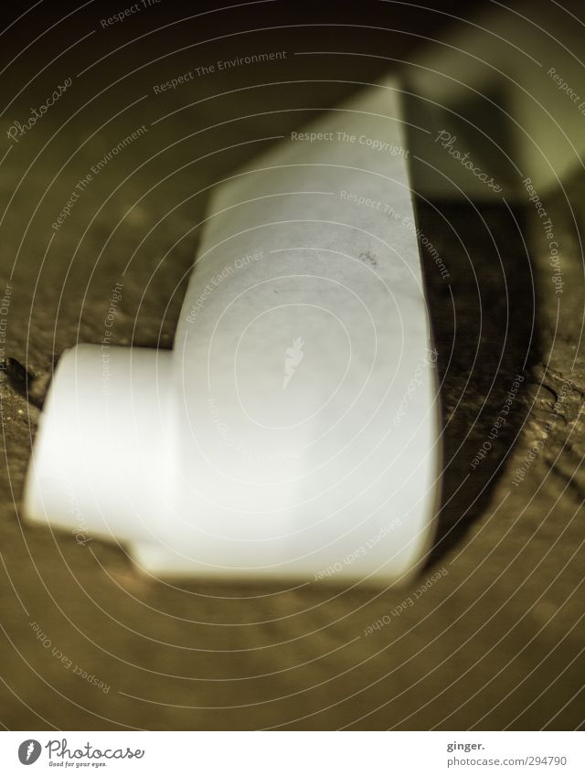 Köln [CW] 03/13 | Völlig von der Rolle Papier braun grau weiß abgerollt aufgerollt fließen Material Papierrollen dreckig Müll verbraucht nutzlos weggeworfen