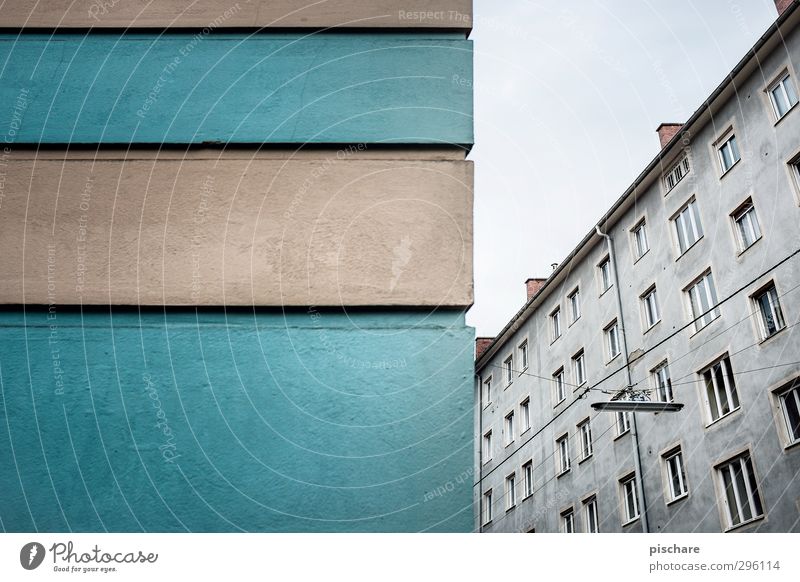 Schöner wohnen Stadt Haus Gebäude Architektur Mauer Wand Fassade Farbfoto Außenaufnahme Textfreiraum links Tag Starke Tiefenschärfe