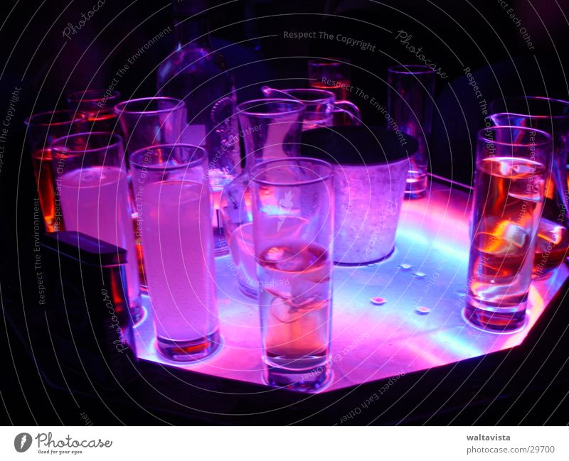 gay club 2 trinken Neonlicht Licht Getränk Alkohol toulouse