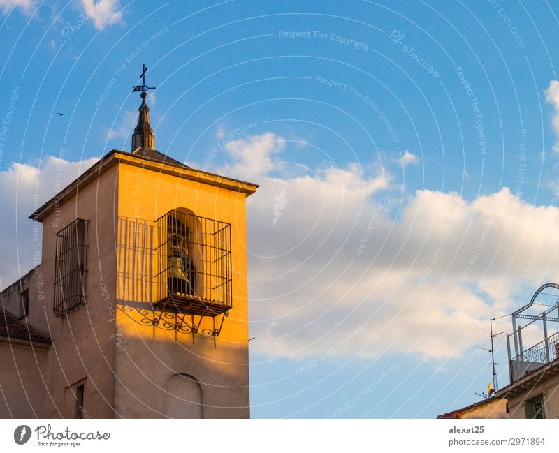 San Ildefonso Kirche in Madrid bei Sonnenuntergang schön Ferien & Urlaub & Reisen Landschaft Himmel Gebäude Architektur Straße alt Farbe Großstadt Europa