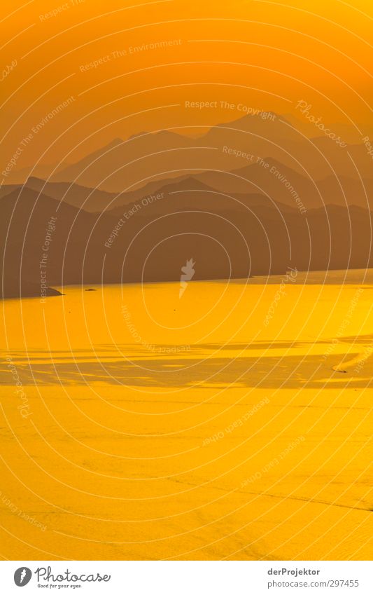 Sonnenuntergang: Orange Umwelt Natur Landschaft Wasser Sonnenaufgang Sommer Klima Schönes Wetter Berge u. Gebirge Küste Gefühle Stimmung Freude Glück Mittelmeer
