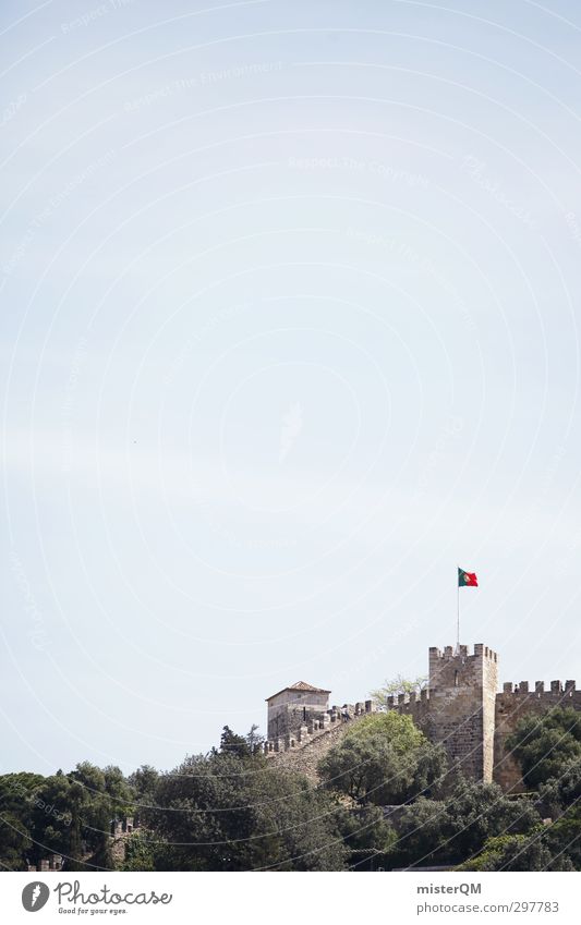 Lissburg. Kunst ästhetisch Lissabon Portugal Burg oder Schloss Festung Mauer Turm Turmburg wehrhaft Mittelalter historisch Historische Bauten Farbfoto