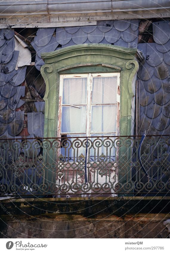 Lissade II Kunst ästhetisch Fassade Autofenster Lissabon Portugal blau grün verfallen Ruine Altbau Restauration altmodisch Farbfoto Gedeckte Farben