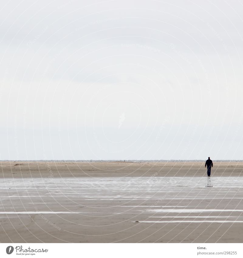 Rømø | Flachländer 1 Mensch Umwelt Natur Sand Wasser Horizont Küste Strand Nordsee stehen Einsamkeit entdecken Entschlossenheit geheimnisvoll Zufriedenheit