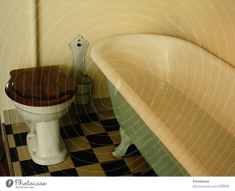 Retroklo Badewanne schwarz weiß retro Häusliches Leben Toilette Fliesen u. Kacheln