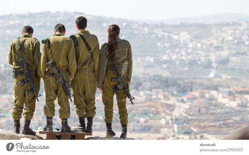 Frieden finden Mensch Junge Frau Jugendliche Junger Mann Familie & Verwandtschaft Freundschaft 4 Menschengruppe 18-30 Jahre Erwachsene Israel Israelis entdecken