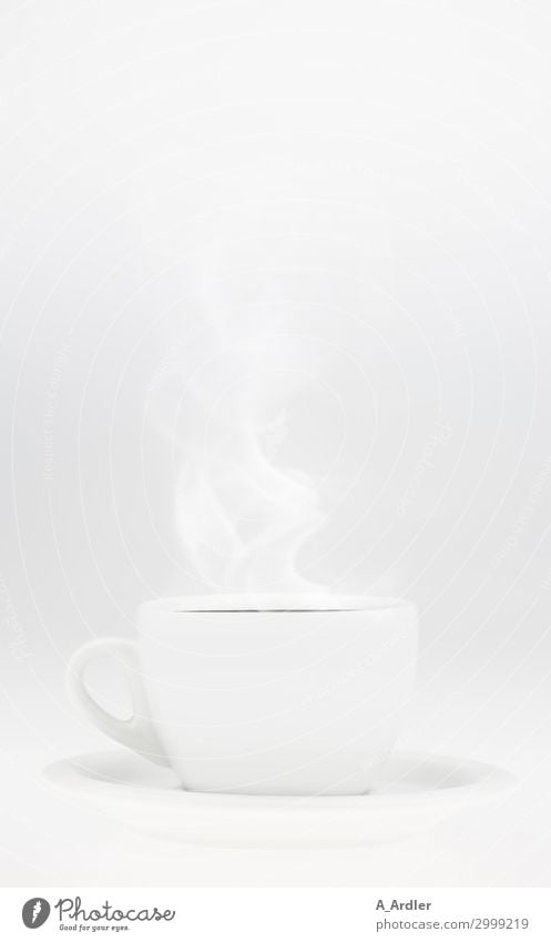 weiße Kaffeetasse mit Dampf Kaffeetrinken Getränk Heißgetränk Latte Macchiato Espresso Tee Geschirr Tasse Lifestyle elegant Stil Design Wohlgefühl Erholung