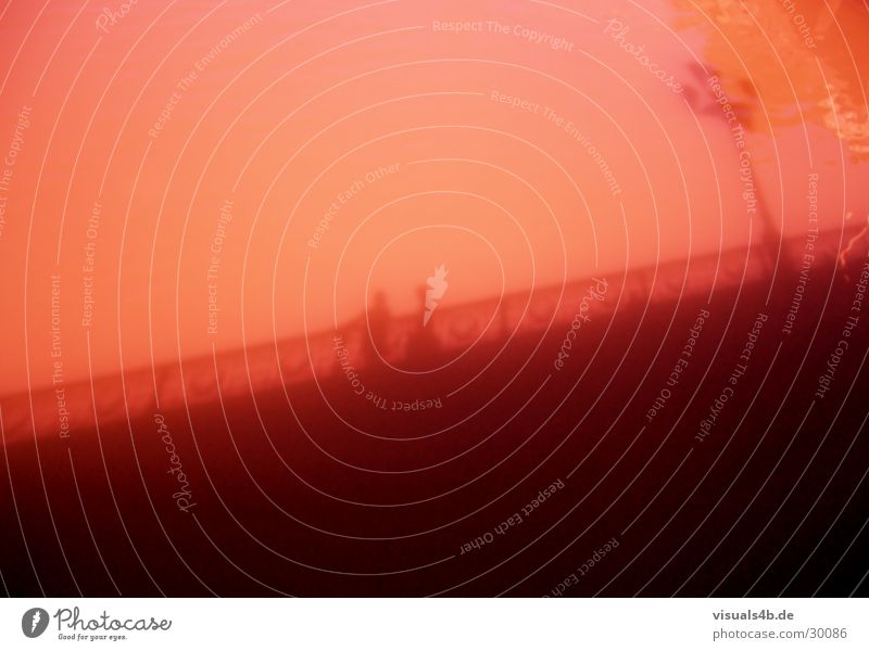TraumNachtTraum rot Abenddämmerung Sonnenuntergang Reflexion & Spiegelung Mann Romantik rosa Lampe Zaun begegnen träumen Spanien Bilbao Stadt Absturz Alptraum