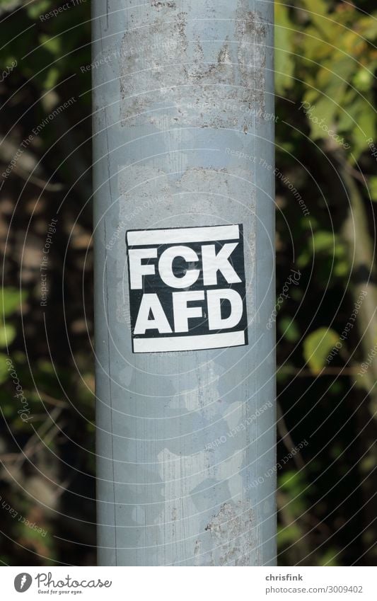 FCK AFD Aufkleber an Laternenmast Kunst Medien Zeichen Schriftzeichen Schilder & Markierungen Hinweisschild Warnschild Kommunizieren Aggression rebellisch