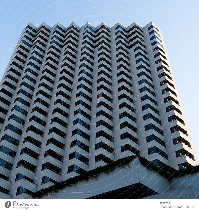 eckig gewellt Stadt Hochhaus Blauer Himmel graphisch San Diego USA Farbfoto Menschenleer Textfreiraum oben Froschperspektive