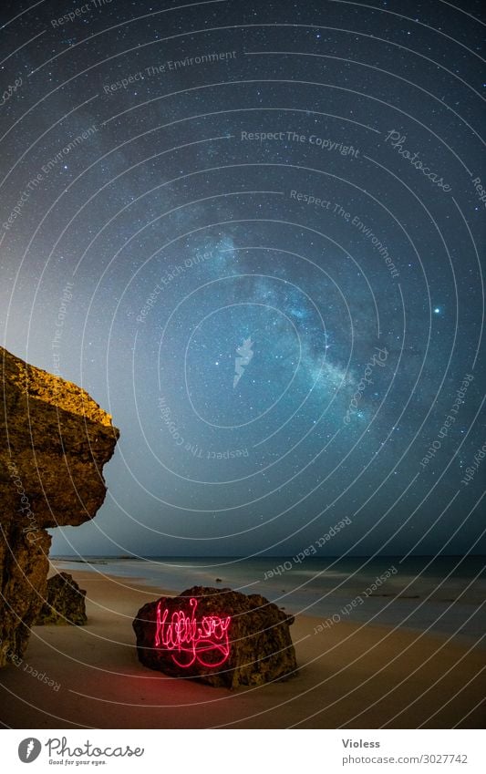MilkyWay III Umwelt Natur Landschaft Urelemente Himmel Wolkenloser Himmel Nachthimmel Stern Horizont Felsen Wellen Küste Strand Meer beobachten glänzend dunkel