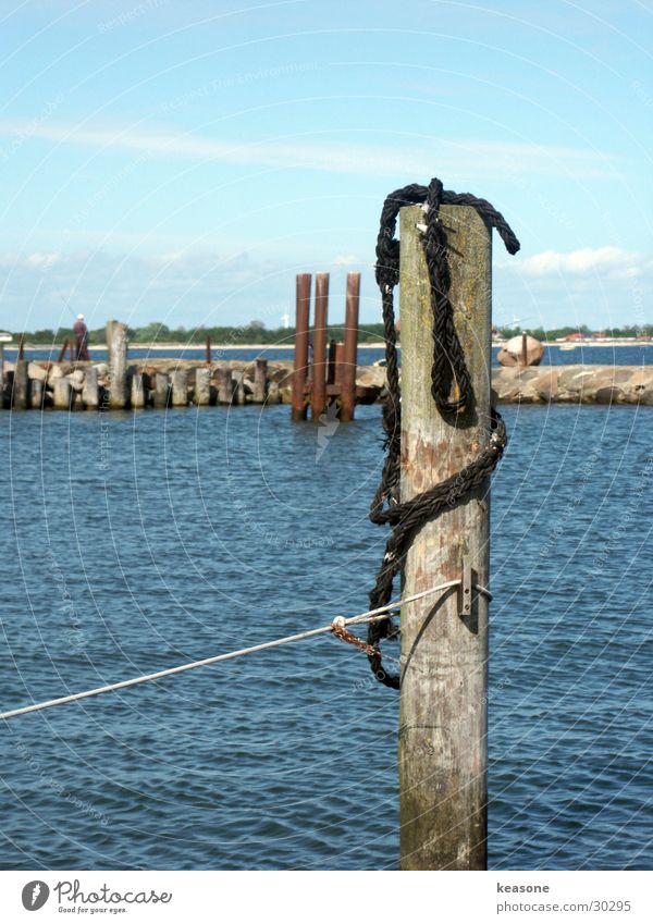 hafen1 Segeln Holz ankern Europa Hafen Seil Wasser blau Linse http://www.keasone.de