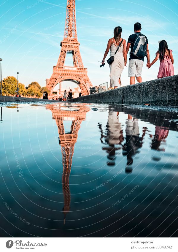 Eiffelturm in Paris im Sommer Joerg Farys derProjektor dieProjektoren reiselust reisfotografie Starke Tiefenschärfe Sonnenstrahlen Reflexion & Spiegelung