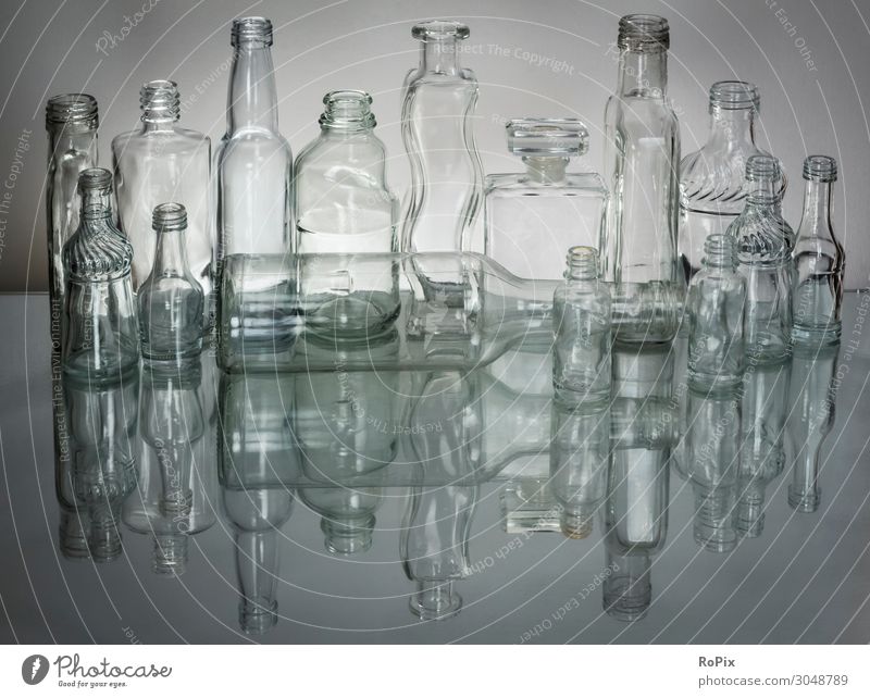 Flaschensammlung.. Getränk Glas Lifestyle Design Wohlgefühl Erholung Meditation Freizeit & Hobby Arbeit & Erwerbstätigkeit Beruf Handwerker Arbeitsplatz Fabrik