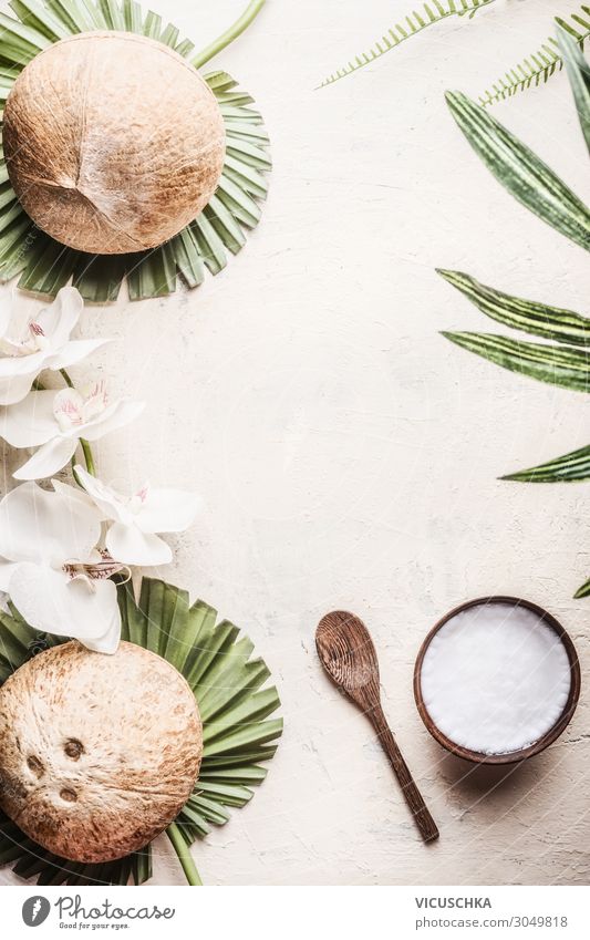 Holzschale mit Kokosöl und Kokosnüsse Lebensmittel Design schön Gesundheit Alternativmedizin Gesunde Ernährung Wellness Spa Natur Blatt Hintergrundbild coconuts