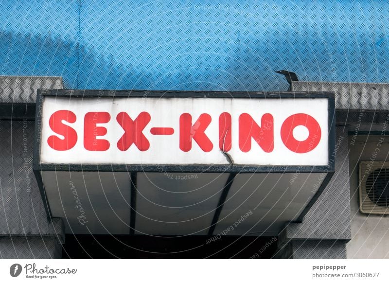 SEX-KINO Fleisch Tourismus Haus Kino Hamburg Stadt Stadtzentrum Altstadt Mauer Wand Fassade Sehenswürdigkeit Schriftzeichen Sex blau Sexualität Farbfoto
