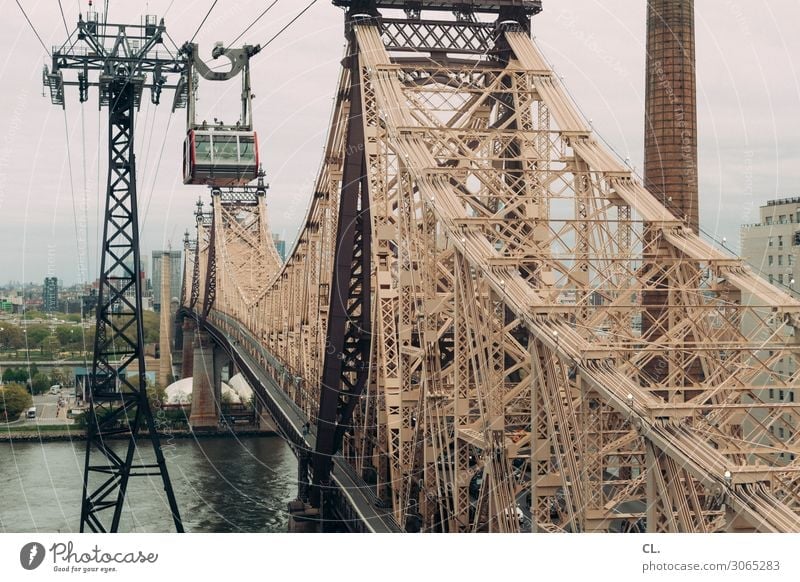 roosevelt island tramway Ferien & Urlaub & Reisen Tourismus Sightseeing Städtereise Fluss New York City Manhattan Queensborough Brücke East River Stadt Bauwerk