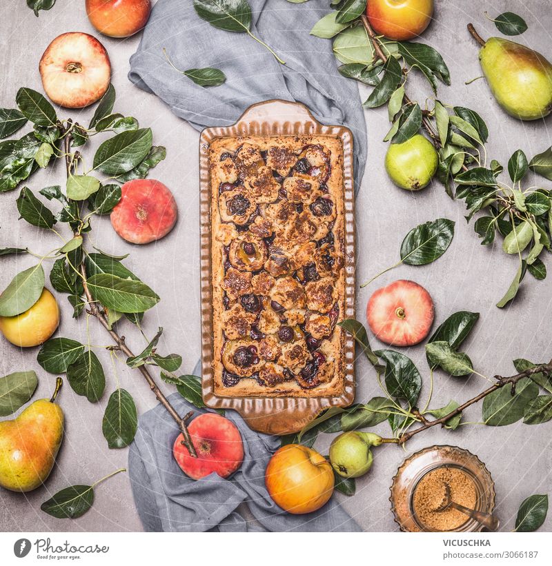 Saisonales Backen mit Obst von Garten Lebensmittel Frucht Kuchen Ernährung Stil Design backen vom Garten Birne Apfel Pfirsich Foodfotografie Bioprodukte Essen