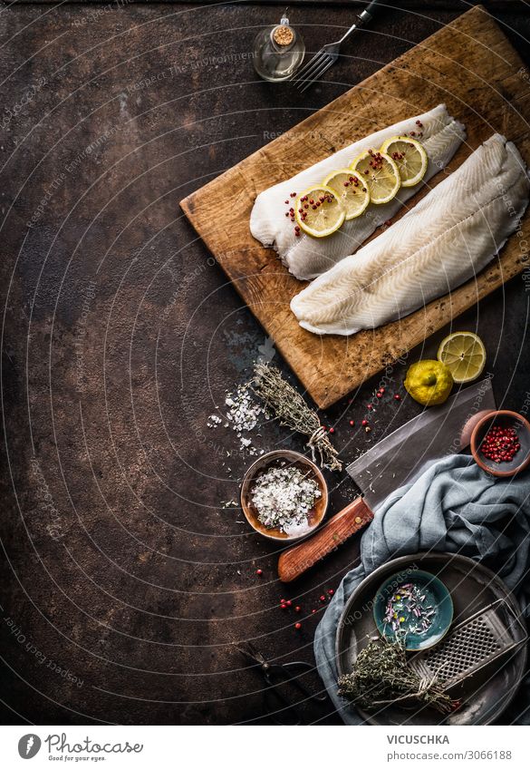Kabeljau Filet mit Zitronenscheiben und Kräutern Lebensmittel Fisch Ernährung Geschirr Design Gesunde Ernährung Hintergrundbild Essen zubereiten Schweinefilet