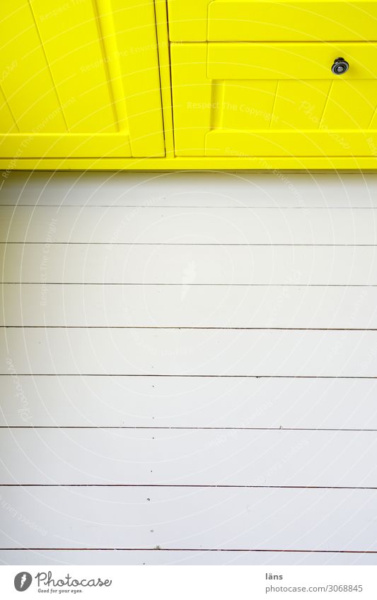 Holzdielen Häusliches Leben Wohnung Innenarchitektur Küche eckig einfach gelb grau Dielenboden lackiert Bodenbelag Farbfoto Innenaufnahme Menschenleer