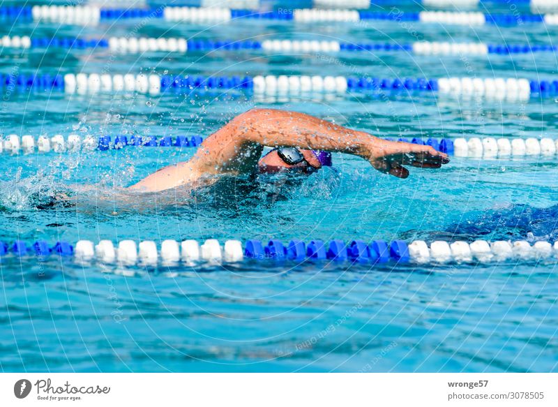 Gesundheit | Sport treiben Thementag Schwimmende Triathlon Freizeitsport Breitensport Hallenbad wettkampf Fitness