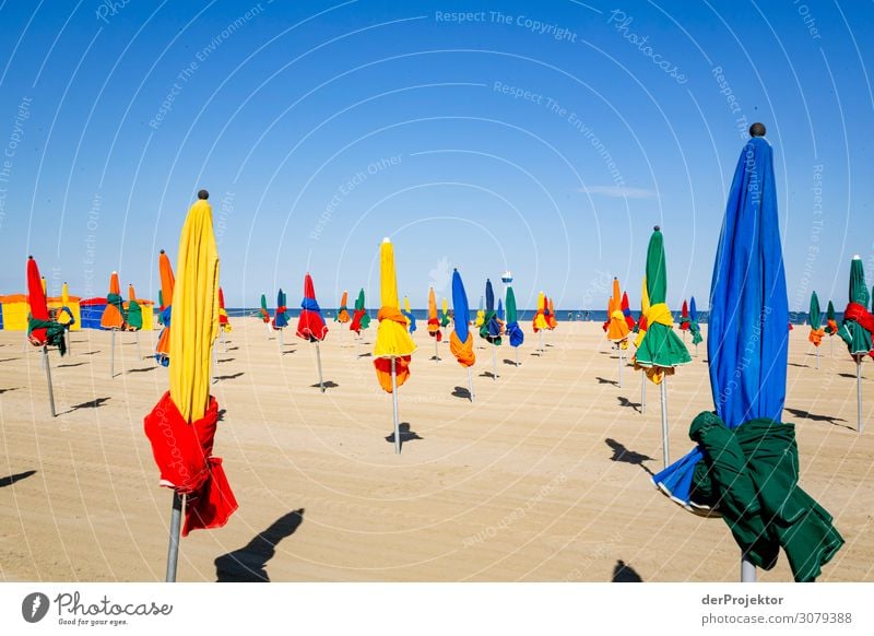 Am Strand von Deauville Joerg Farys derProjektor dieProjektoren reiselust reisfotografie Panorama (Aussicht) Totale Zentralperspektive Starke Tiefenschärfe