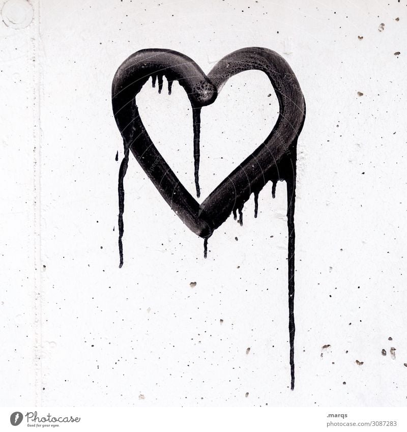Herzig Mauer Wand Graffiti trashig schwarz weiß Gefühle Liebe Verliebtheit Treue Romantik Partnerschaft Vergänglichkeit Farbstoff Schwarzweißfoto Außenaufnahme