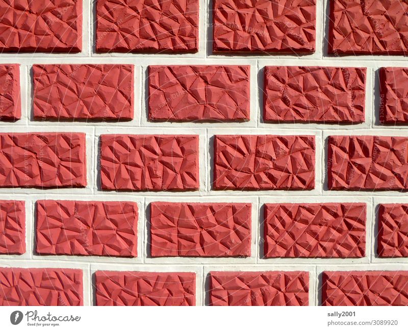 Baskenwand... Baskenland Haus Mauer Wand Fassade ästhetisch außergewöhnlich eckig rot Fuge Steinwand Backstein Muster Strukturen & Formen rot-weiß Ordnung