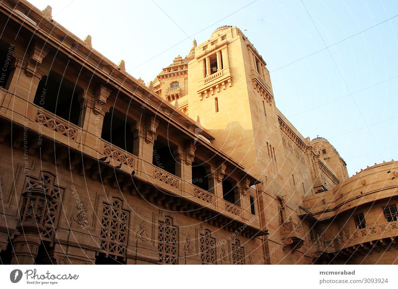 Umaid Bhavan Palast in Jodhpur Ferien & Urlaub & Reisen Tourismus Architektur Himmel Platz Gebäude Fassade historisch Aussicht Aussehen Durchblick näher