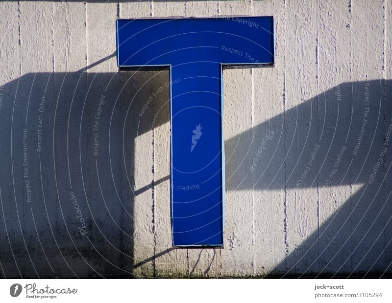Buchstabe T Leuchtkasten Beton Kunststoff hängen blau authentisch Qualität Stil Schattenspiel Typographie hervorragend Lichtspiel Teile u. Stücke Großbuchstabe