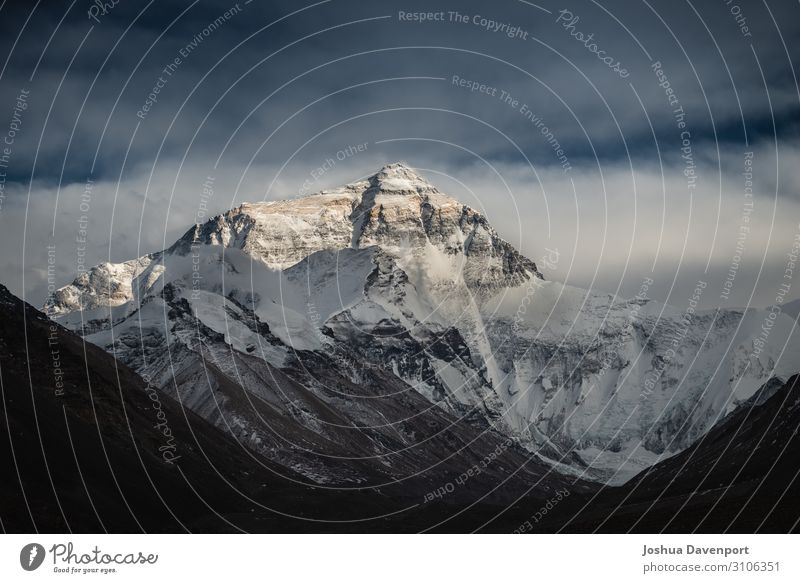 Mount Everest Ferien & Urlaub & Reisen Tourismus Ausflug Abenteuer Sightseeing Expedition Umwelt Natur Landschaft Berge u. Gebirge Gipfel Schneebedeckte Gipfel