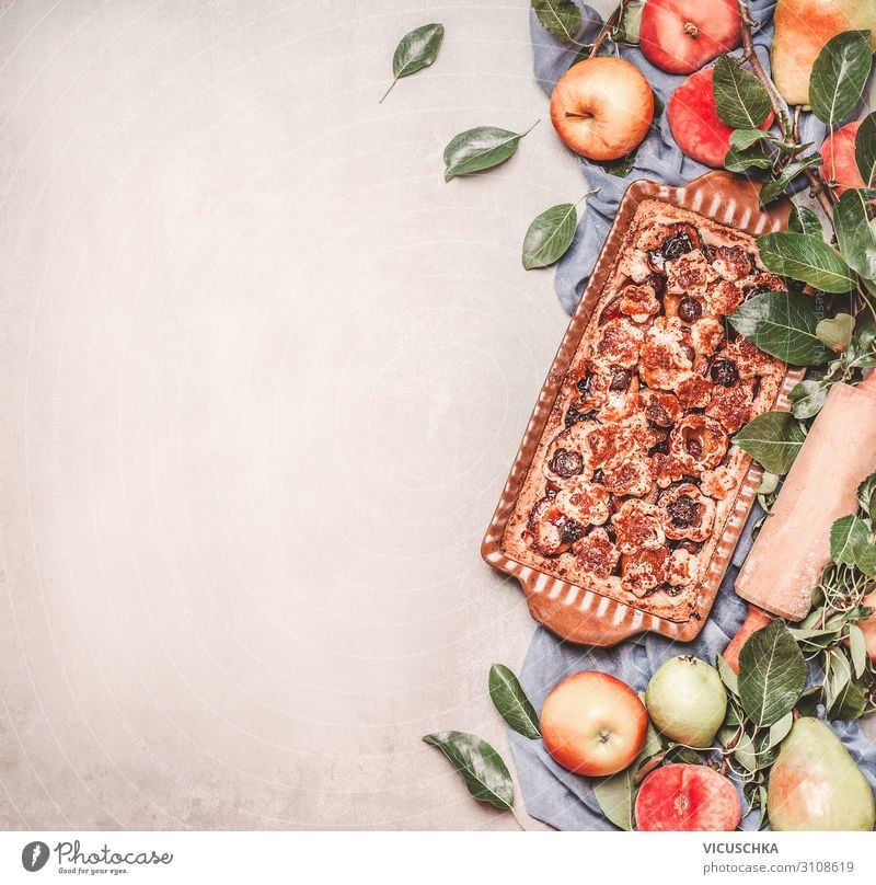 Obstkuchen mit Bio Zutaten Lebensmittel Frucht Kuchen Ernährung Stil Design Gesundheit Hintergrundbild backen Nudelholz Apfel Farbfoto Studioaufnahme
