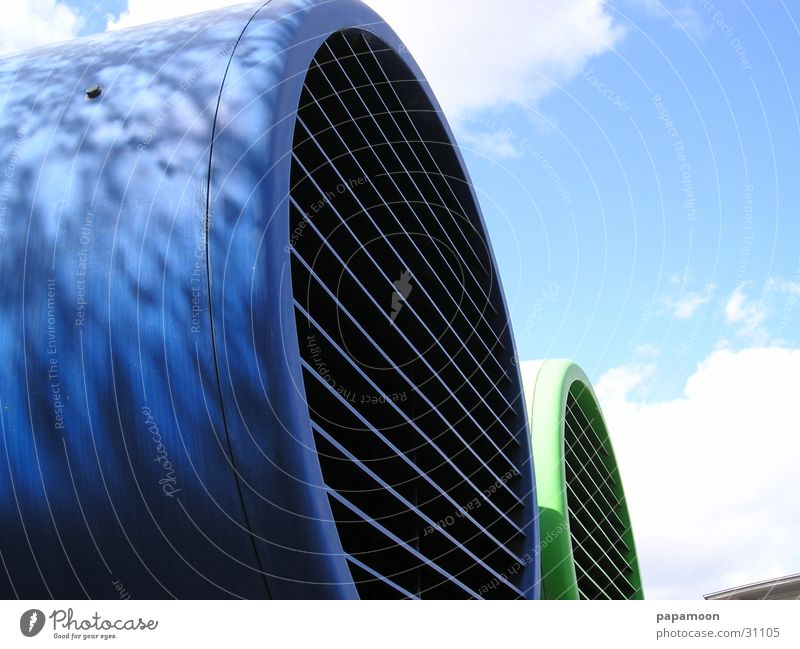 fresh air Ventilator grün Gitter Industrie blau Luftaustausch Lamelle Schornstein
