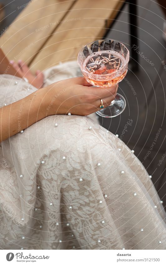 genießend Getränk trinken Alkohol Sekt Prosecco Champagner Longdrink Cocktail Glas Lifestyle elegant Stil Freude Leben harmonisch Freizeit & Hobby Abenteuer