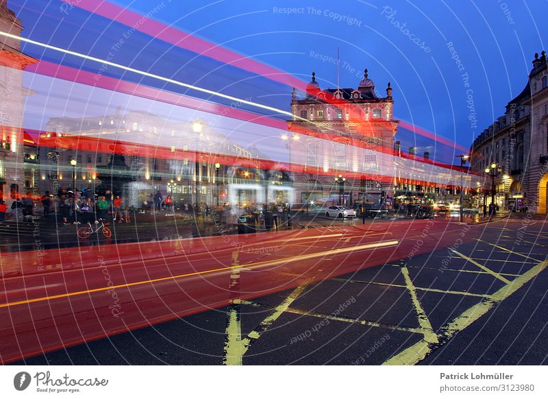 Routemaster London Ferien & Urlaub & Reisen Tourismus Sightseeing Städtereise Himmel England Großbritannien Europa Hauptstadt Stadtzentrum bevölkert Haus