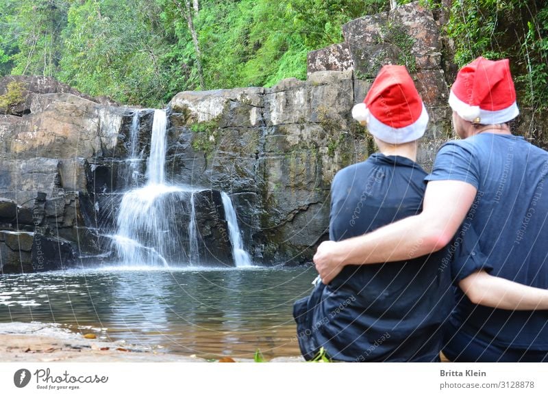 Weihnachten ist überall Mensch maskulin feminin Frau Erwachsene Mann Paar 2 30-45 Jahre Natur Landschaft Wasser Sommer Schönes Wetter Urwald Flussufer