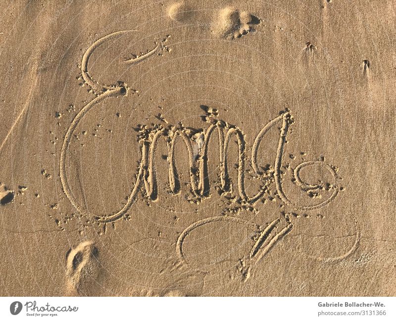Sandschrift Schönes Wetter Strand Schriftzeichen schreiben ästhetisch Glück Freude schön Farbfoto Gedeckte Farben Außenaufnahme Menschenleer Tag Vorderansicht