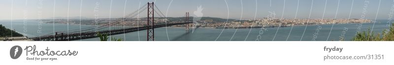 Lissabon Panorama (Aussicht) Weitwinkel Portugal Stadt Europa Brücke Hafen groß Panorama (Bildformat)