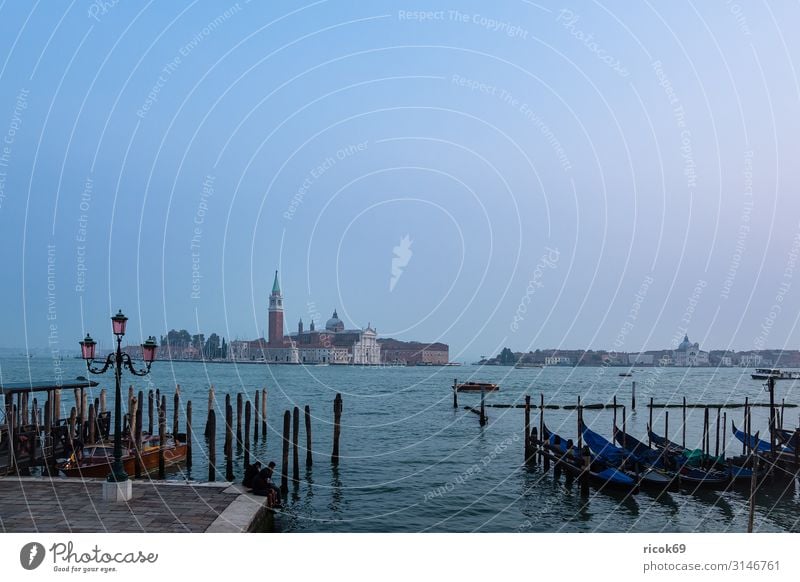 Blick auf die Insel San Giorgio Maggiore in Venedig, Italien Erholung Ferien & Urlaub & Reisen Tourismus Haus Wasser Wolken Stadt Turm Bauwerk Gebäude