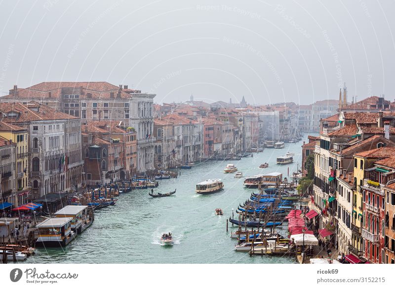 Blick auf den Canal Grande in Venedig, Italien Erholung Ferien & Urlaub & Reisen Tourismus Haus Wasser Wolken Stadt Altstadt Turm Bauwerk Gebäude Architektur