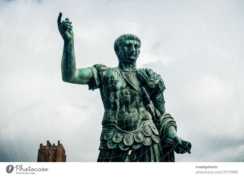 Julius Cäsar Rom Italien Europa Sehenswürdigkeit sprechen Statue Caesar Farbfoto Außenaufnahme