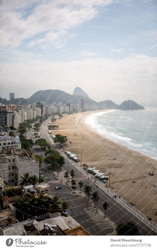 Copacabana Ferien & Urlaub & Reisen Tourismus Sightseeing Städtereise Landschaft Himmel Wolken Schönes Wetter Wellen Küste Strand Bucht Meer Stadt überbevölkert
