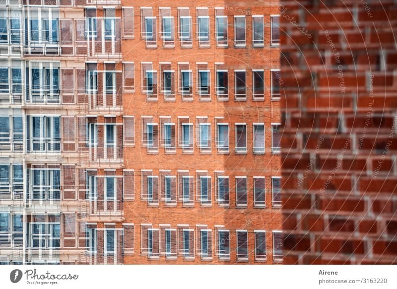 Fassade, mehrfach | UT Hamburg Fensterfront Backsteinfassade Glas Metall eckig Stadt viele grau orange rot bizarr Business Todesangst Irritation häufig