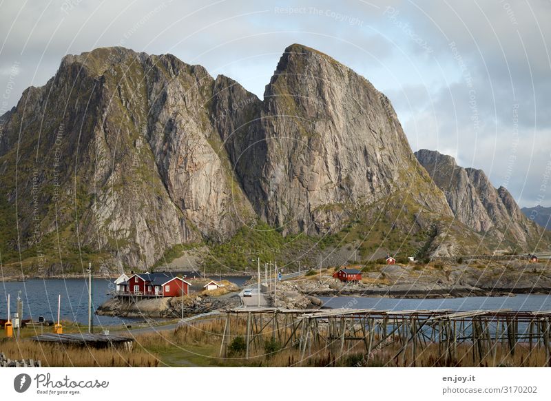 Hanmøy von Sakrisøy Ferien & Urlaub & Reisen Ausflug Umwelt Natur Landschaft Himmel Schönes Wetter Felsen Berge u. Gebirge Fjord Reinefjorden Hamnöy sakrisøy