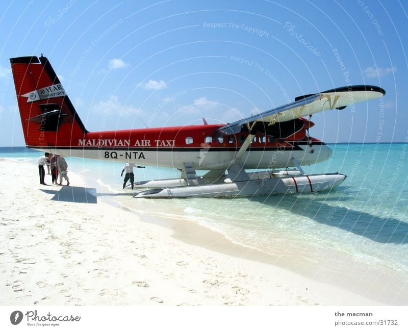 Wasserflugzeug auf Fesdu Abenteuer Ferien & Urlaub & Reisen Malediven Meer Erholung fliegen Traumurlaub Insel