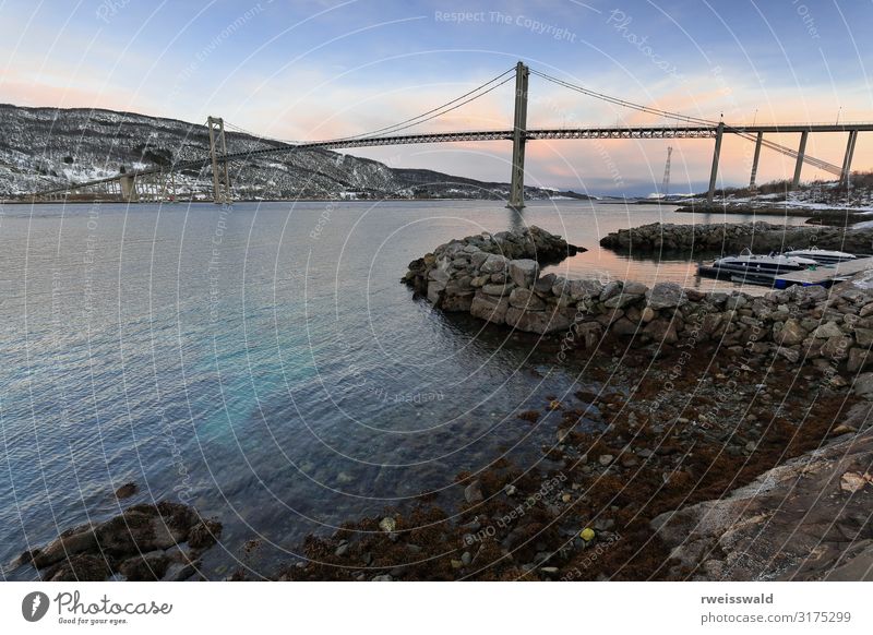 Tjeldsundbrua-Brücke über die Tjeldsund-Enge. Landkreis Troms-NO-03 Erholung ruhig Freizeit & Hobby Angeln Ferien & Urlaub & Reisen Tourismus Ausflug