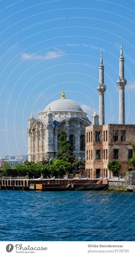 Ortaköy Moschee am Bosporus, Istanbul Ferien & Urlaub & Reisen Tourismus Ausflug Sightseeing Städtereise Sommer Türkei Asien Stadt Hafenstadt Stadtrand